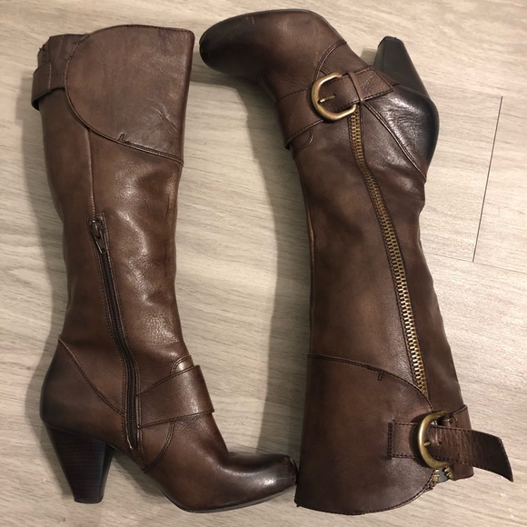 Arturo Chiang | size 7.5 | At-Vera heeled leather brown boots - Picture 2 of 13